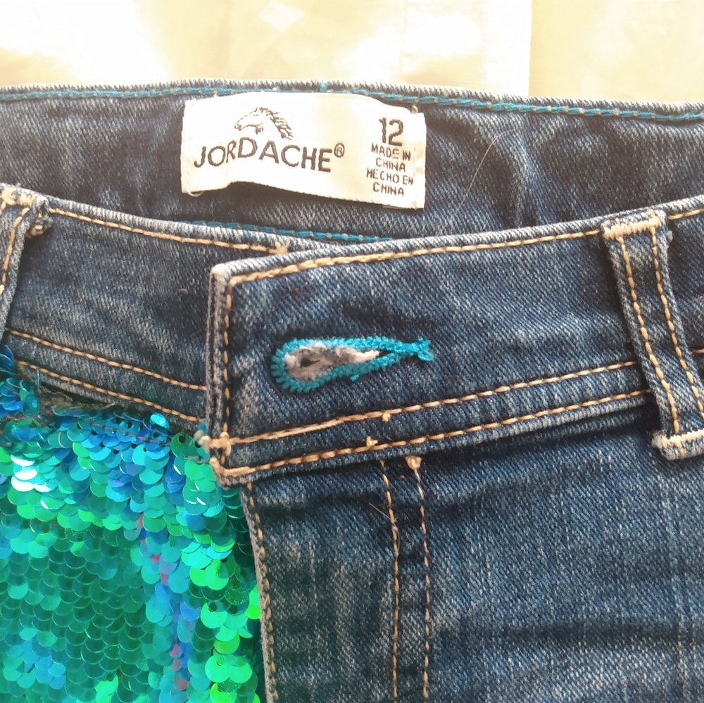 Girls shorts - Picture 2 of 3